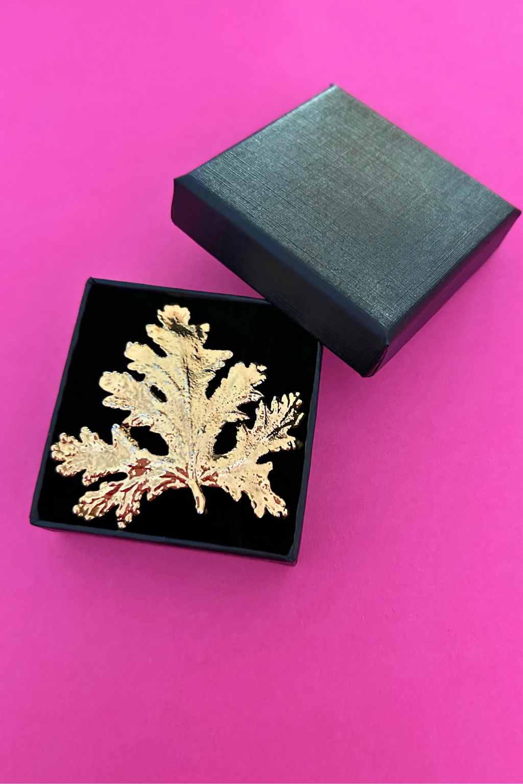 Broche feuille de vigne