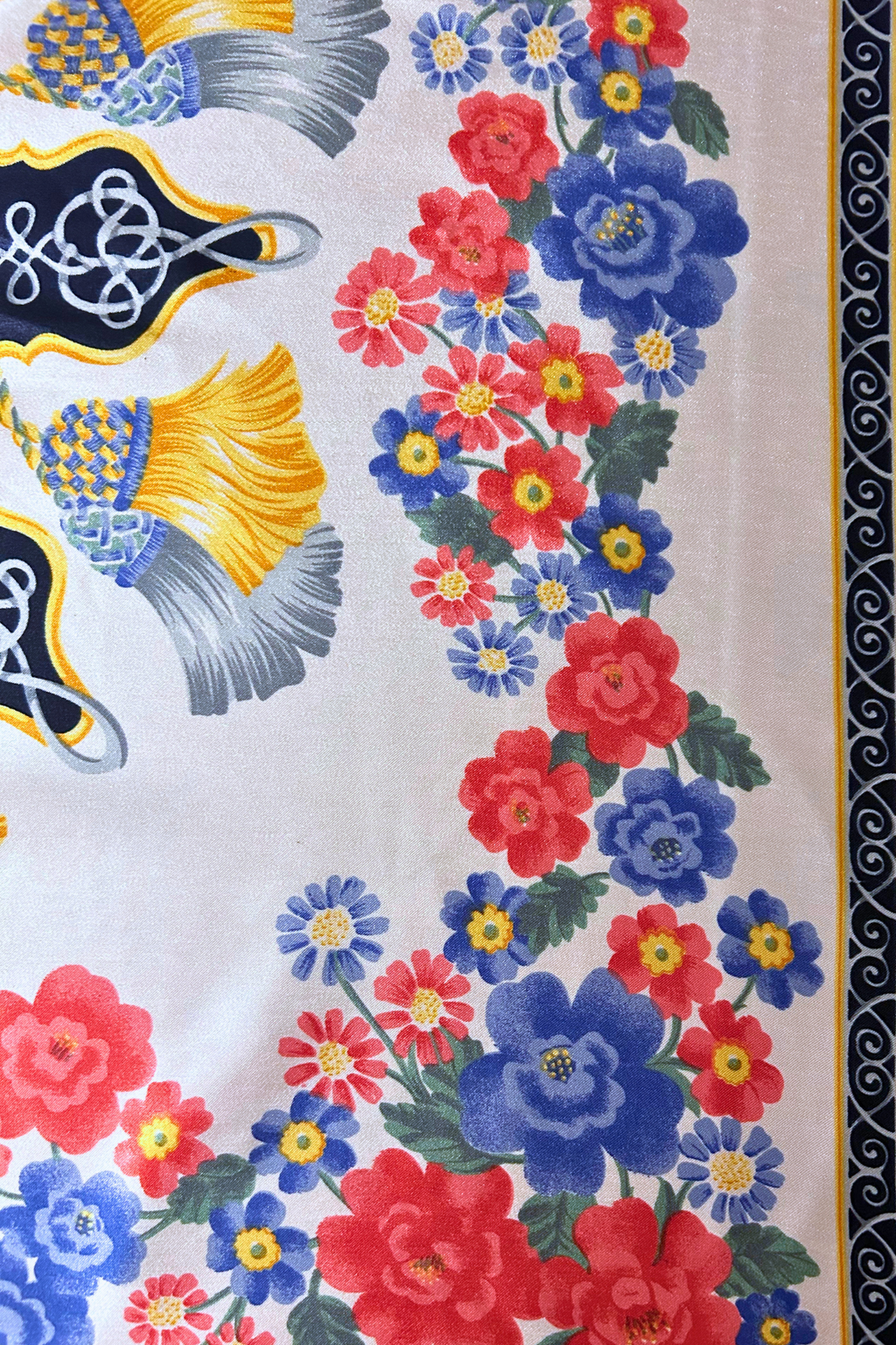 Foulard François 1er Pierre Balmain