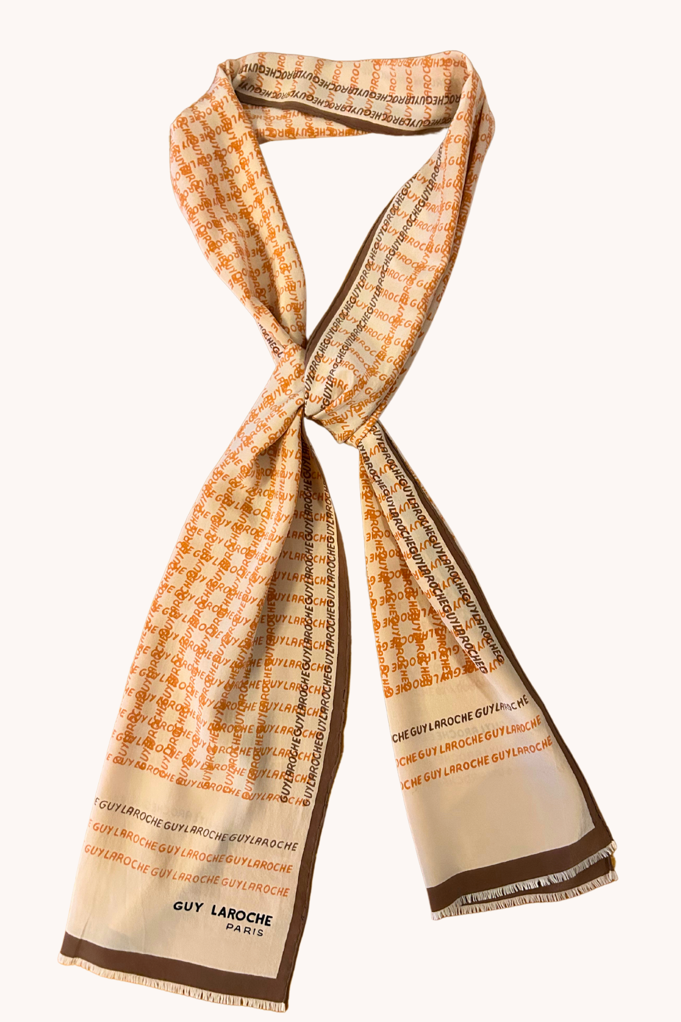 Foulard en soie Guy Laroche